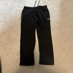 FILA 黒 ジョガーパンツ ドローストリング付き