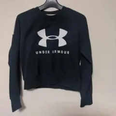 UNDER ARMOUR ブラック トレーナーYLG