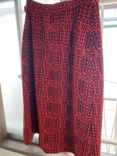 Coordinate フレアロングスカート 赤黒 幾何学模様