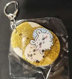 ちいかわラメアクリルキーホルダー ラッコとモモンガ
