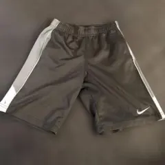 Nike DRI-FIT ショートパンツ Sサイズ ライトグレー