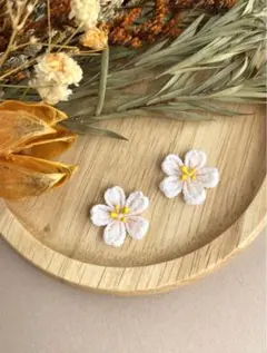 小さな桜 パーツ ☆受注制作 つまみ細工 ちりめん細工 おまとめ歓迎