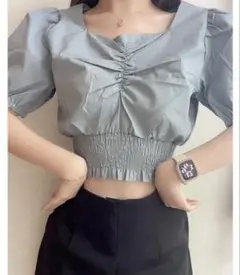 シャーリングギャザーショート丈トップス　GRL