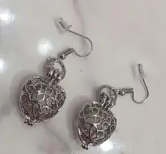 夜光ハート型透かしデザインピアス