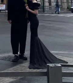 結婚式　二次会　ドレス　黒　カラー　マーメイド　オフショルダー　ブラック