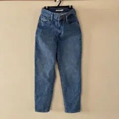 HIGH WAISTED MOM JEAN 27