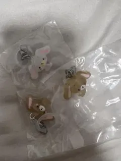 サンリオキャラクターズゆるっとめじるしアクセ サリー しろうさ くろうさ