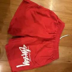 Nike レッド ショートパンツ