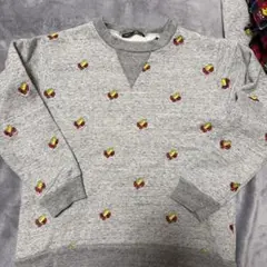 美品ヒスミニ　刺繍トレーナー