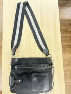 2025年最新】Bally メンズ ショルダーバッグの人気アイテム - メルカリ