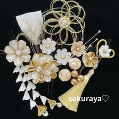 【416】つまみ細工髪飾り　卒業式袴　成人式　結婚式　ホワイトベージュゴールド