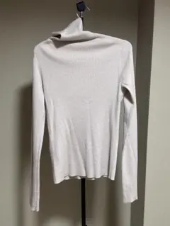 Mila Owen ベージュ タートルネックニット & ポケット付きベスト