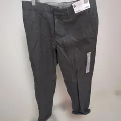 GU グレー スラックスパンツ ジーユー