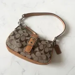 コーチ ソーホー シグネチャー ワンショルダー アクセサリーポーチ ベージュ