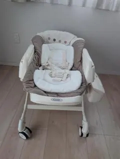 Combi ネムリラ AUTO SWING エッグショック 電動ハイローチェア