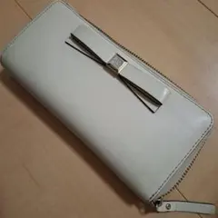 kate spade　リボン付きベージュ長財布