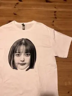 玉城ティナ Tシャツ L GILDAN