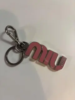 miu miu ハート型ミラーキーホルダー チャーム 赤 - メルカリ