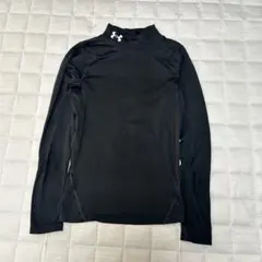UNDER ARMOUR 黒アンダーシャツ ロングスリーブ SMサイズ