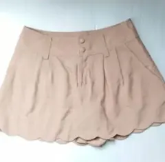新品【本日限定】スカラップショートパンツ（ベージュ・モカ）のサムネイル