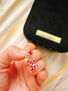 新品未使用♡東京ディズニーリゾート限定イヤリング　ノンホールピアス