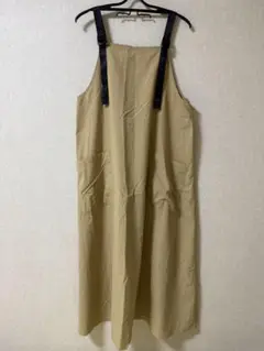 サロペットワンピース