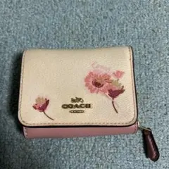 COACH 花柄 三つ折り財布 ピンク/ベージュ