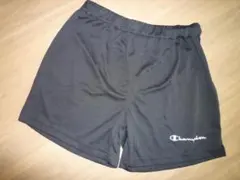 チャンピオン　ショートパンツ