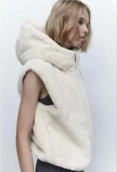 ✨新品タグ付き✨希少サイズL ザラ フェイクファーベスト モールグレー XL ZARA フェイクファーベスト ZW COLLECTION 4369/242｜MIRISE(ミライズ