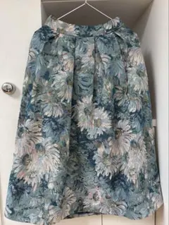 ジャガード織りロングスカート