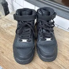Nike Air Force 1 ブラック ハイカットスニーカー