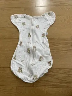 ベビースワドル クマのイラスト付き