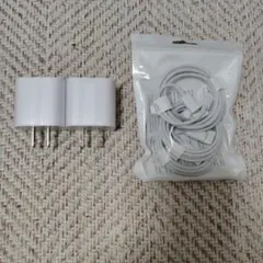 USB-C充電器2個とケーブル3個