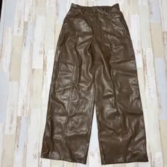 ブラウンレザー 調　パンツ ポケット付き