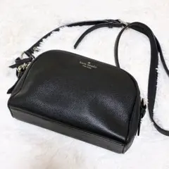【美品】ケイトスペード　ショルダーバッグ　レザー シボ　ハーフムーン　ブラックのサムネイル