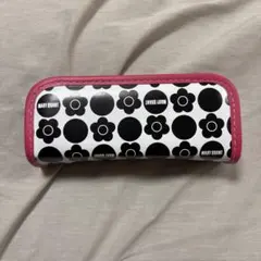 MARY QUANT ケース