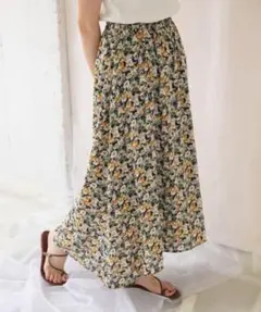 アーバンリサーチ 総柄 ほんのり前後差 フレア ロング マキシ スカート F