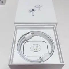 Apple ワイヤレスイヤフォンとLightningケーブル