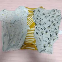 A*K様 UNIQLO ベビー肌着 70cm3枚組 ミッキー柄、スヌーピー柄、ボ