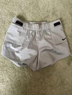 NIKE ショートパンツ　S レディース　 ドライフィット　ランニング