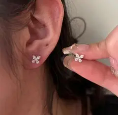 【気品】モアサナイト×S925　バタフライピアス 0.3ct×2／GRA鑑定付