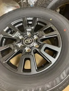 純正ランドクルーザー250 18インチ VX ランクルタイヤホイールのサムネイル