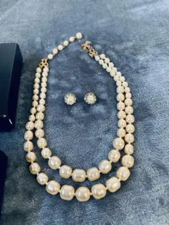 Christi-B 様MIRIAM HASKELL パール ネックレスとピアス