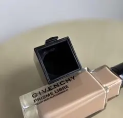 GIVENCHY プリズムリーブルグロウ セラムファンデーション 2Nのサムネイル