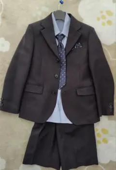 キッズフォーマルスーツ　130A　 男の子