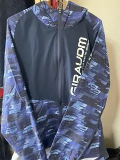 ウィンドブレーカー　ランニングウェア　トレーニングウェア