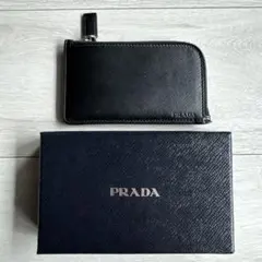 プラダ PRADA SAFFIANO FRAGMENT CASE