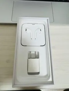 Item thumbnail for item 267f1eb3-5468-4255-823d-70cdb669594a