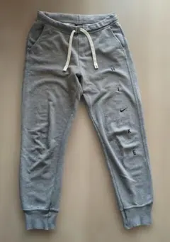 Item thumbnail for item 68aea0af-0277-4b03-93dc-ed664e774dbf