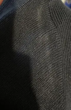 専用ニットセーター